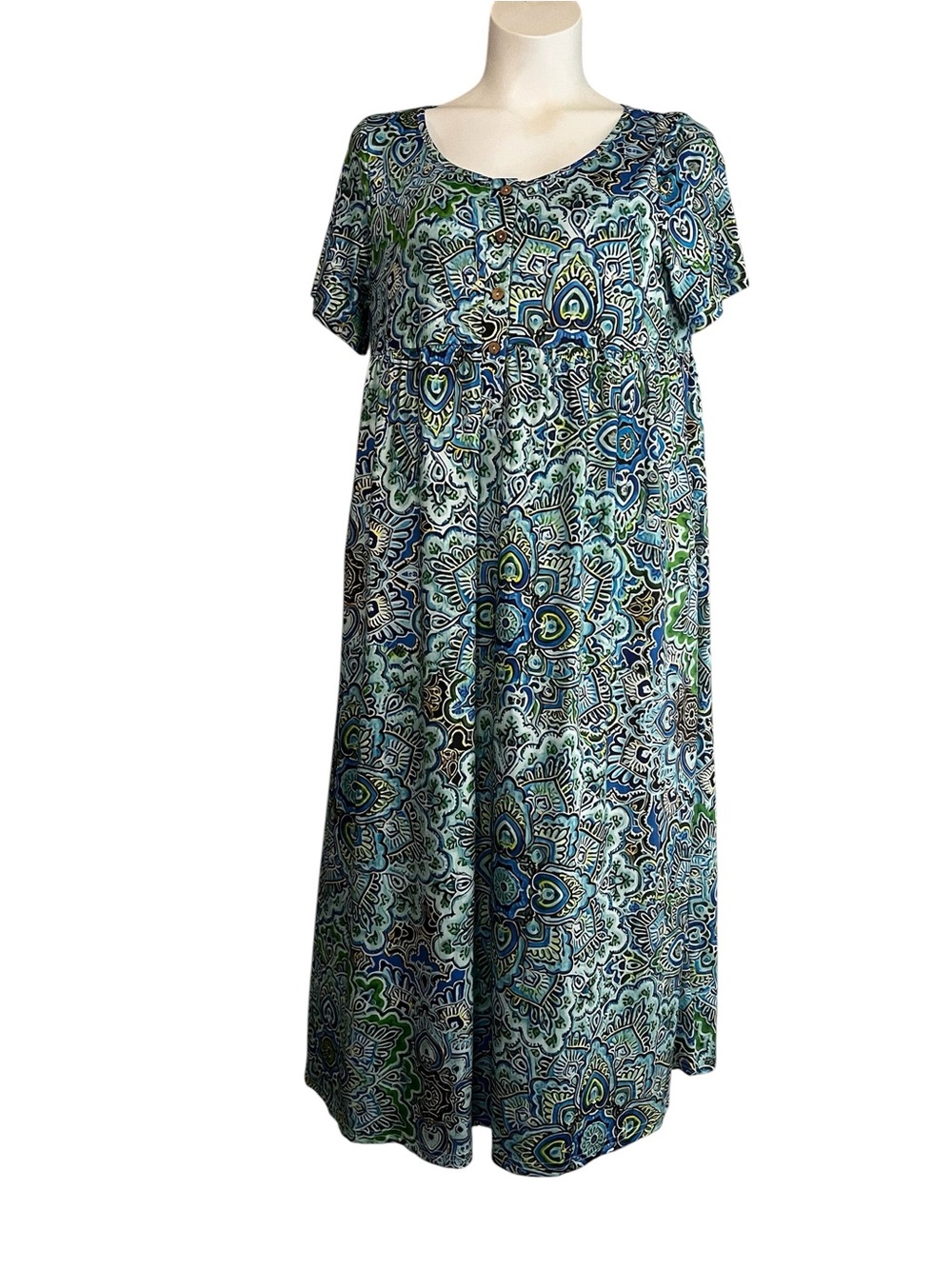 NoraCora Paisley-Print Short-Sleeve Maxi Dress in Blue and Green